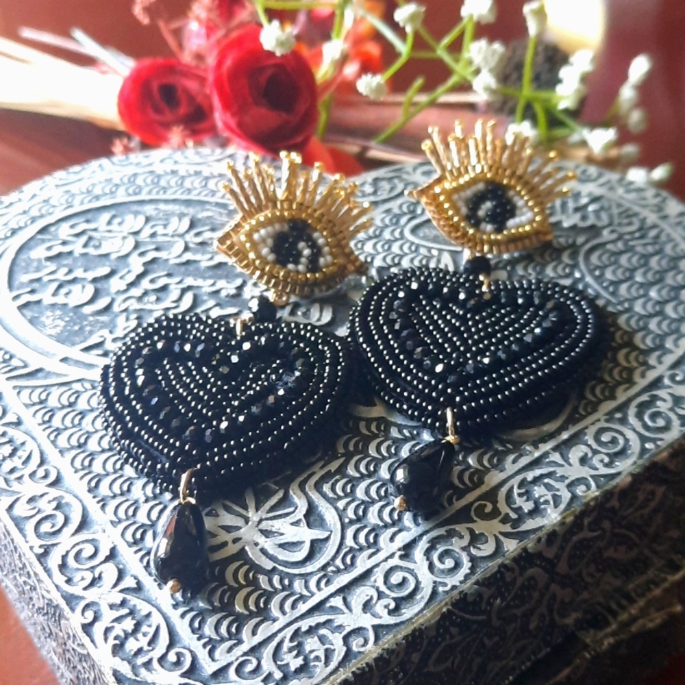 EyeHeart Earrings
